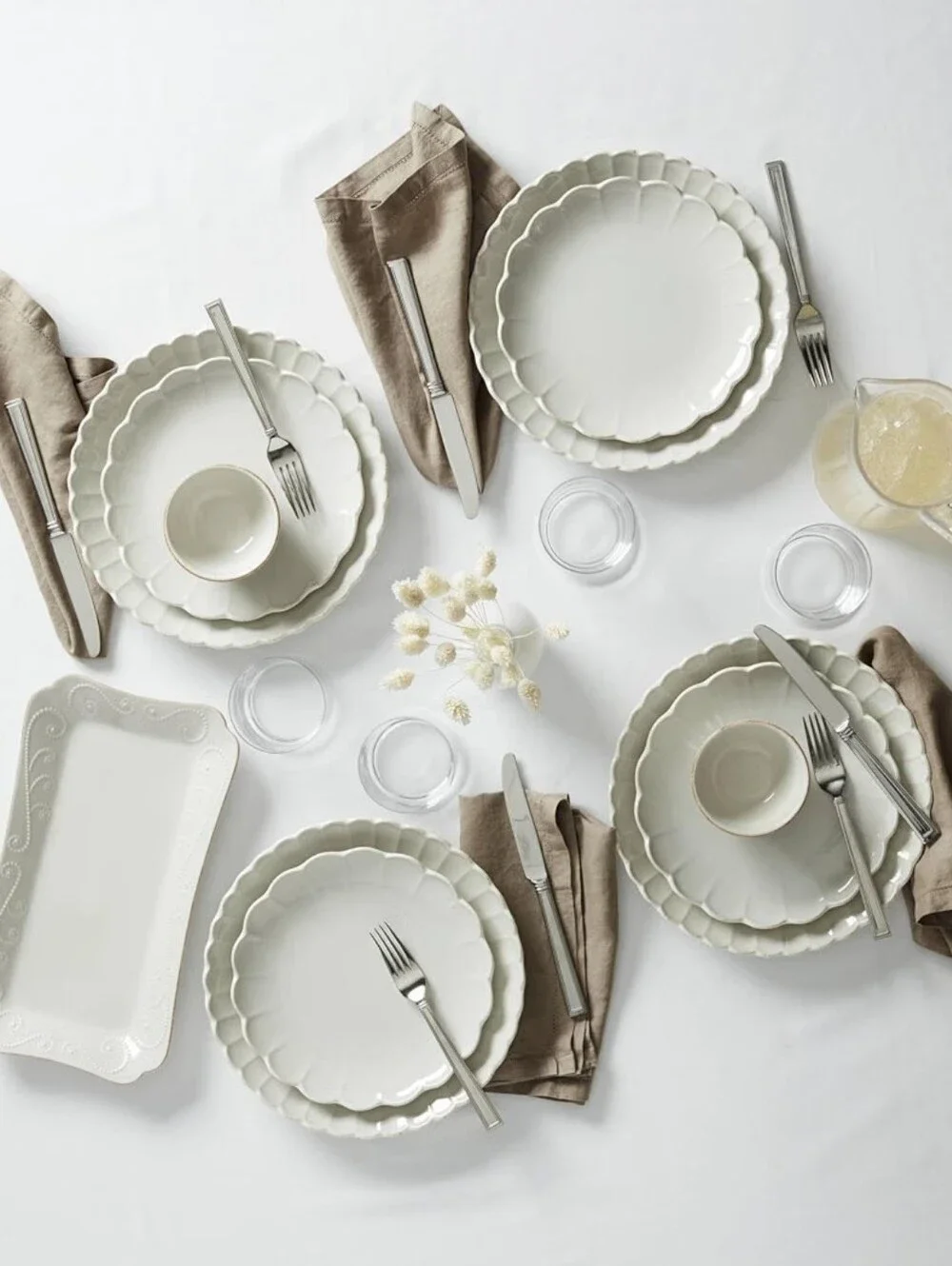 Lenox French Perle Scallop 12 Piece Dinnerware Set, Service for 4